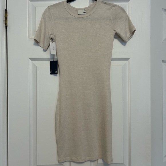 Wilfred Free Aritzia tshirt dress - Picture 1 of 3
